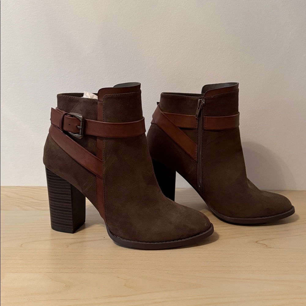 Just Fab Ulyana Olive Ankle Boots with Block Heel